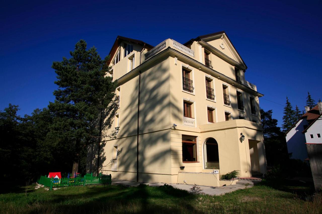 Hotel Art Montana Предял Экстерьер фото
